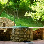 度假村 Bakony - A Felnottbarat - Szarvaskut Vendegpark 4*