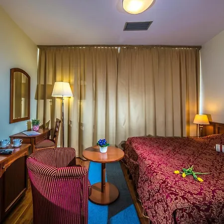 Forest Hills Resort Zirc
