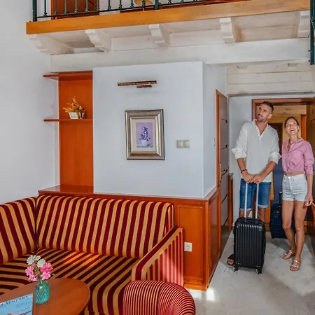 Bakony - A Felnottbarat - Szarvaskut Vendegpark Semesteranläggning (resort) 4*