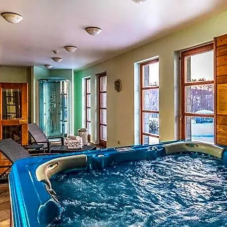 Bakony - A Felnottbarat - Szarvaskut Vendegpark 4* Zirc