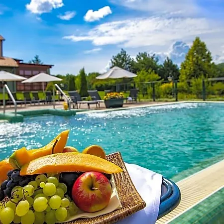 Bakony - A Felnottbarat - Szarvaskut Vendegpark 4* 지르크