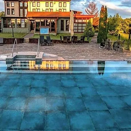 Bakony - A Felnottbarat - Szarvaskut Vendegpark 4*