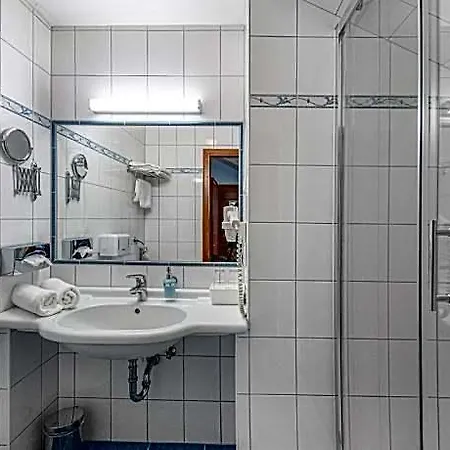 Bakony - A Felnottbarat - Szarvaskut Vendegpark Resort