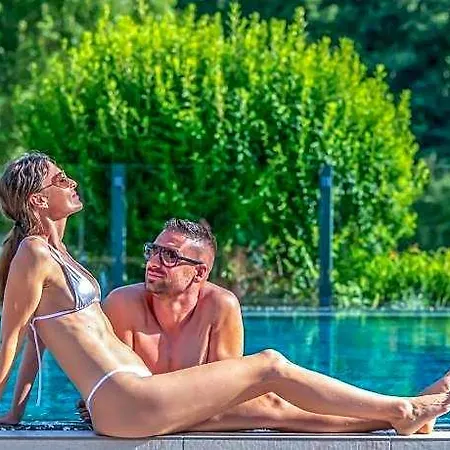 Bakony - A Felnottbarat - Szarvaskut Vendegpark 4*