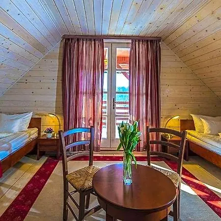 Bakony - A Felnottbarat - Szarvaskut Vendegpark 4*