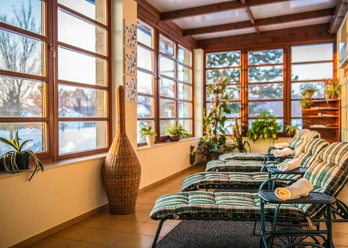 Bakony - A Felnottbarat - Szarvaskut Vendegpark Курортный комплекс 4*