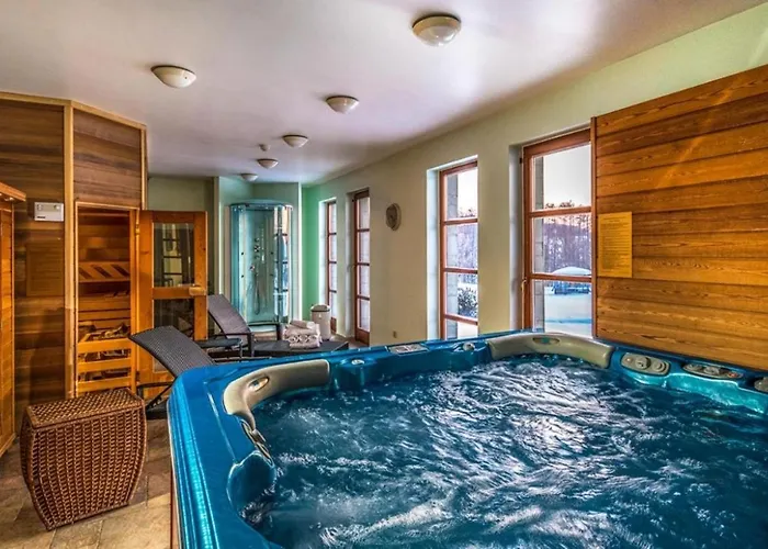 Курортный комплекс Bakony - A Felnottbarat - Szarvaskut Vendegpark 4*