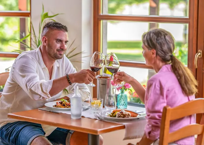 Bakony - A Felnottbarat - Szarvaskut Vendegpark Resort 4*